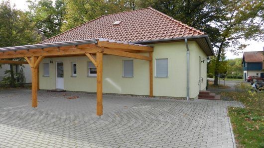 - Dorfgemeinschaftshaus Wendischbrome -