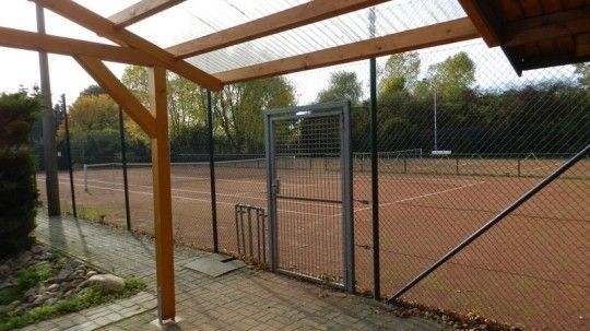 - Tennisverein Jübar -
