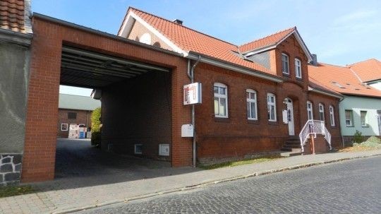 - Friedrichs Bau GmbH -