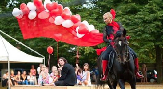 - Gut Hanum - Benefitz-Showabend 18:30 - 19.09.2015 -