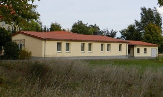 - Dorfgemeinschaftshaus Jübar -