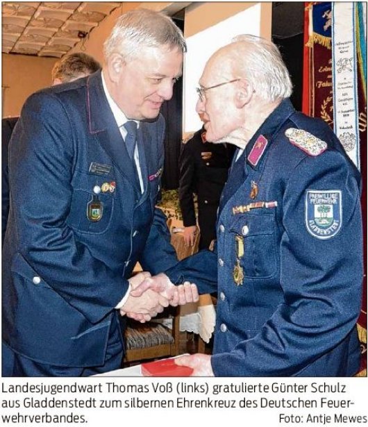 20180206 Volksstimme - Ehrenkreuz für Günter Schulz (von Antje Mewes)