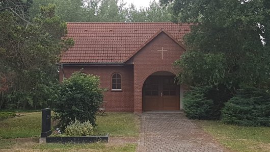 DS Friedhof 02 Trauerhalle