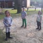 20170514 - Wendischbrome - Förderverein erstellt Sitzgruppe -